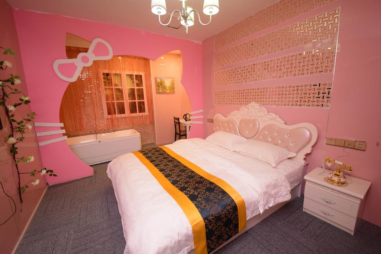 Century Hua Na Loves Boutique Hotel 青島市 エクステリア 写真