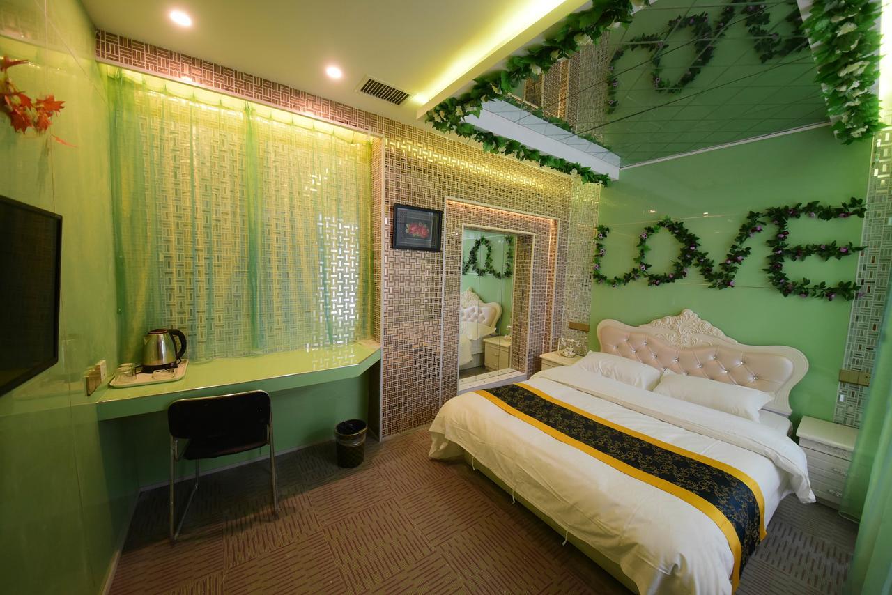 Century Hua Na Loves Boutique Hotel 青島市 エクステリア 写真