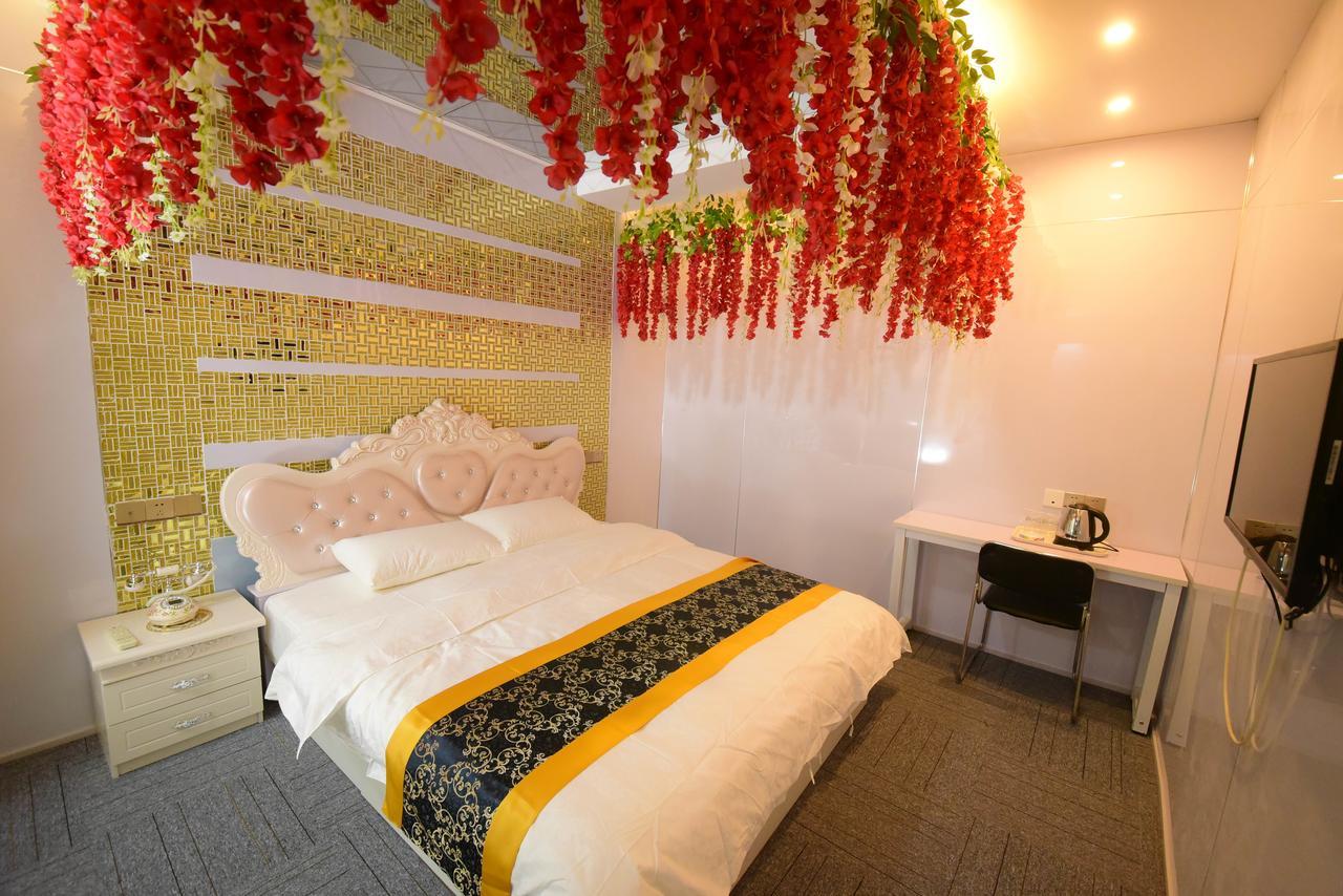 Century Hua Na Loves Boutique Hotel 青島市 エクステリア 写真