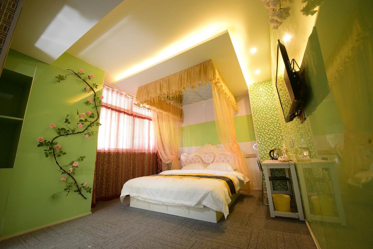 Century Hua Na Loves Boutique Hotel 青島市 エクステリア 写真
