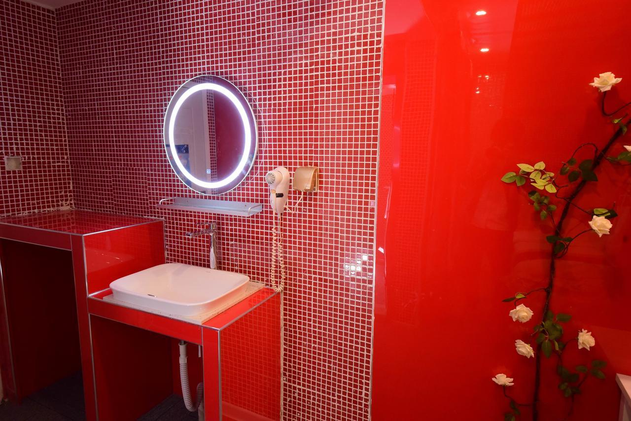 Century Hua Na Loves Boutique Hotel 青島市 エクステリア 写真